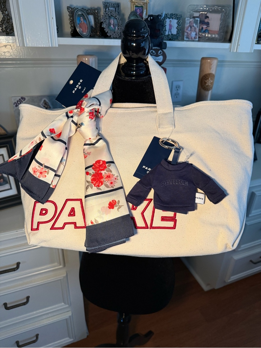 PARKE X TARGET BUNDLE Tote (regular size) with Floral Scarf & MOCKNECK KEYCHAIN